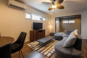 Tsukasa Condo Chatan Araha