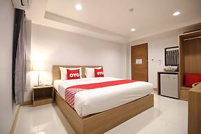 Super OYO 483 Pannee Hotel Khaosan