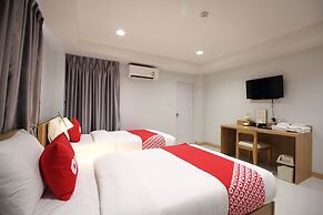 Super OYO 483 Pannee Hotel Khaosan