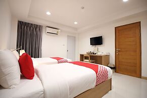 Super OYO 483 Pannee Hotel Khaosan