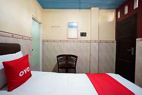 OYO 927 Carina Hotel