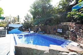 OYO 927 Carina Hotel