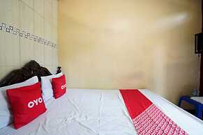 OYO 927 Carina Hotel