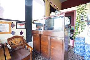 OYO 927 Carina Hotel