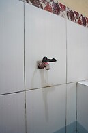 OYO 927 Carina Hotel