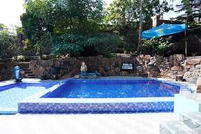 OYO 927 Carina Hotel