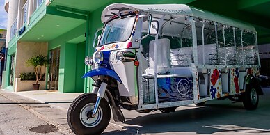 The Moana by DSH Resorts