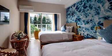 The Moana by DSH Resorts