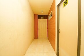 Super OYO 710 Naomi Heritage