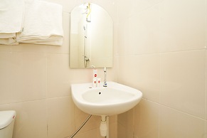 Super OYO 710 Naomi Heritage