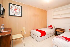 Super OYO 710 Naomi Heritage