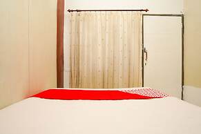 Super OYO 710 Naomi Heritage