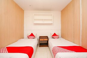 Super OYO 710 Naomi Heritage