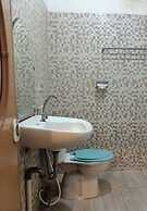 Super OYO 710 Naomi Heritage