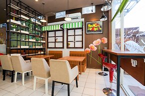 Hotel O Surabaya near Surabaya Town Square formerly Kupang Gunung Resi