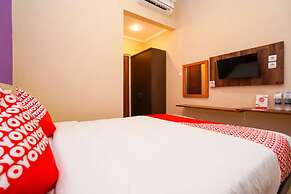 Hotel O Surabaya near Surabaya Town Square formerly Kupang Gunung Resi