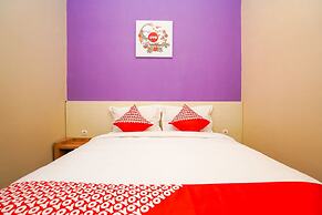 Hotel O Surabaya near Surabaya Town Square formerly Kupang Gunung Resi