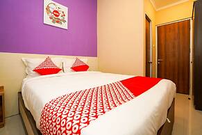 Hotel O Surabaya near Surabaya Town Square formerly Kupang Gunung Resi