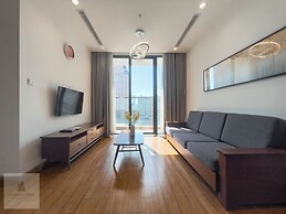 Luxury Apartment Vinhomes Skylake
