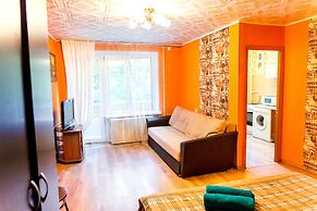Apartment on Chernogryazskoy
