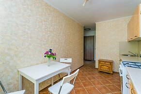 Apartment on Tryokhgorny Val