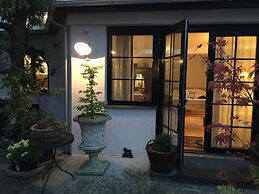 Korfuvej.rent.a.room guesthouse