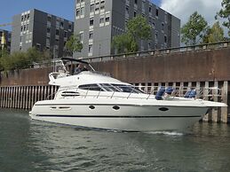 Rhein Yacht Lexa