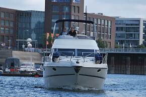 Rhein Yacht Lexa