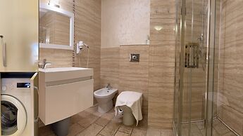 Apart holiday Sophia Mamaia