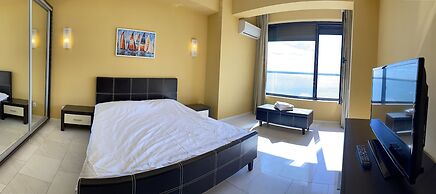 Apart holiday Sophia Mamaia