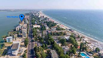 Apart holiday Sophia Mamaia