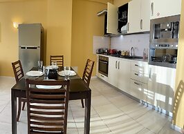 Apart holiday Sophia Mamaia