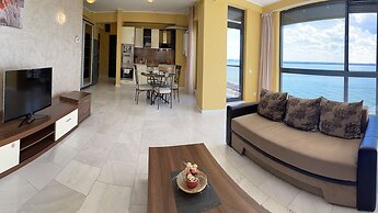 Apart holiday Sophia Mamaia