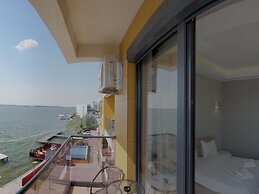 Apart holiday Sophia Mamaia