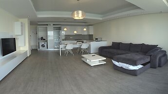 Apart holiday Sophia Mamaia