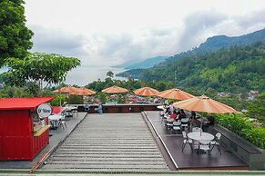 Niagara Hotel Lake Toba & Resorts