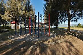 Niagara Hotel Lake Toba & Resorts