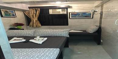 Rich Hostel