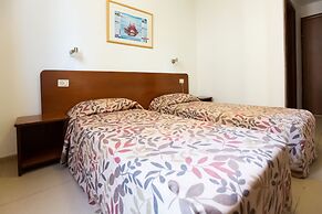 Ginot Yam Hotel