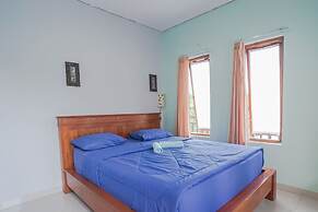 Guesthouse Penginapan Cempaka Putih