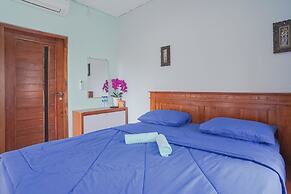 Guesthouse Penginapan Cempaka Putih