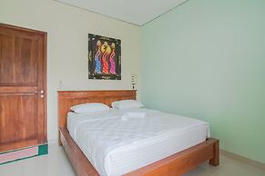 Guesthouse Penginapan Cempaka Putih