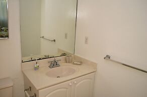 Beautiful Apartment in Hollywood Beach