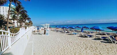 Beautiful Apartment in Hollywood Beach