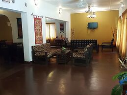 Wood Side Tour Inn