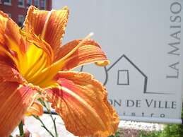 La Maison de Ville - bed & bistro