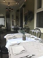 La Maison de Ville - bed & bistro
