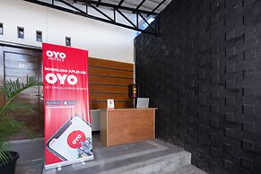 Super OYO 1226 Al Abror Homestay