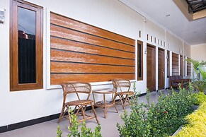 Super OYO 1226 Al Abror Homestay