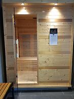 Executive Seaview at Icon Residence